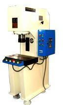 油压机高清图片 探索无锡银通液压机械厂的产品世界